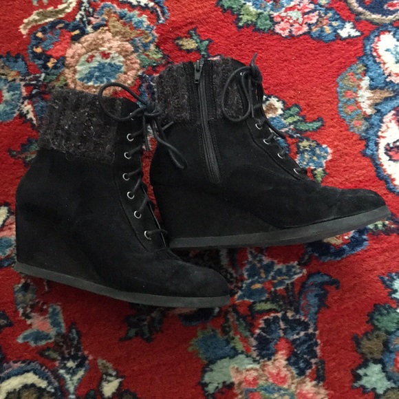 Shoes - Black Wedge Winter Booties